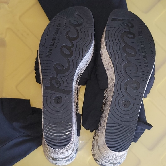 RIGHT BANK shoes sandals 7.5 - Picture 3 of 5